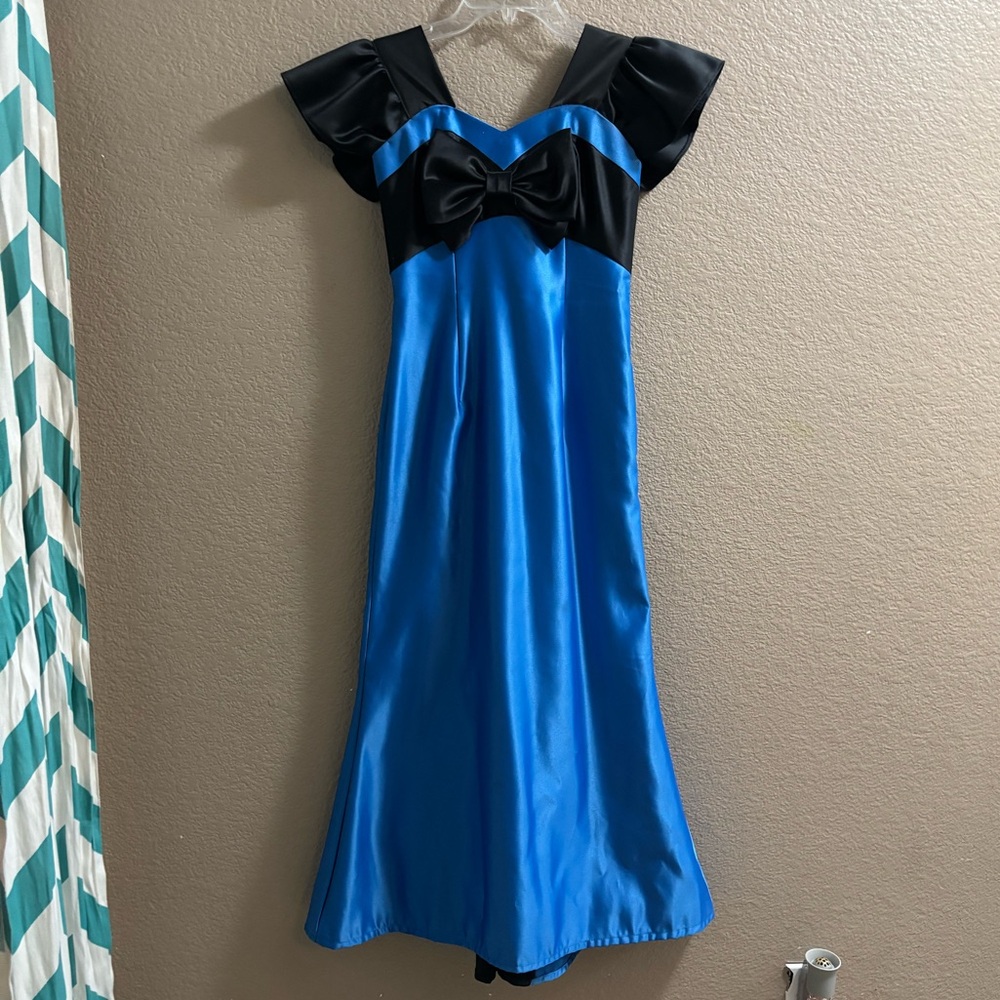 Elegant Blue and Black Dress with Bow